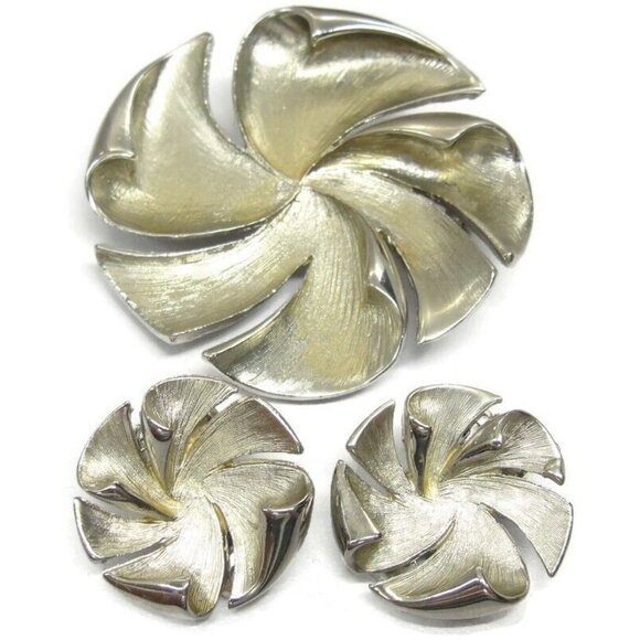 Hobe Silver Tone Matching Brooch Pin an Clip Earrings Jewelry Set Vtg Signed IOB - Picture 11 of 16